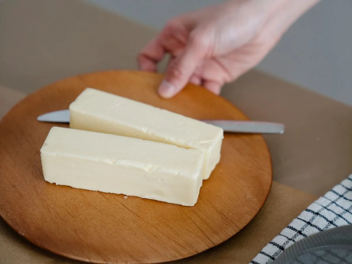 زبدة المراعي الطبيعية المملحة