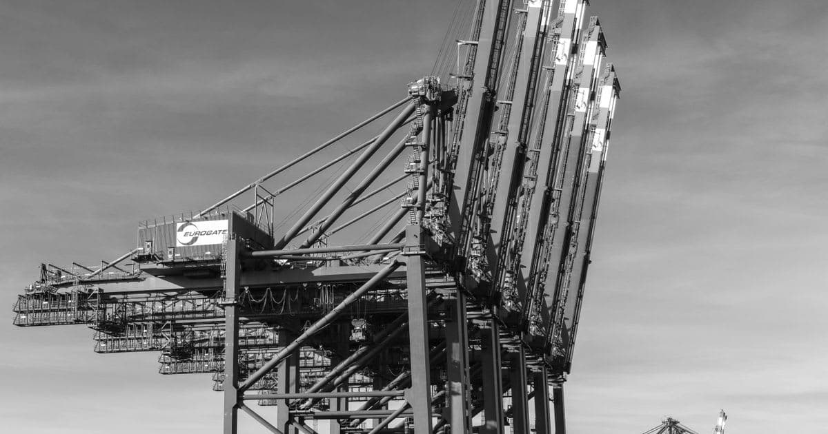 خدمات الشحن البحري FCL/LCL