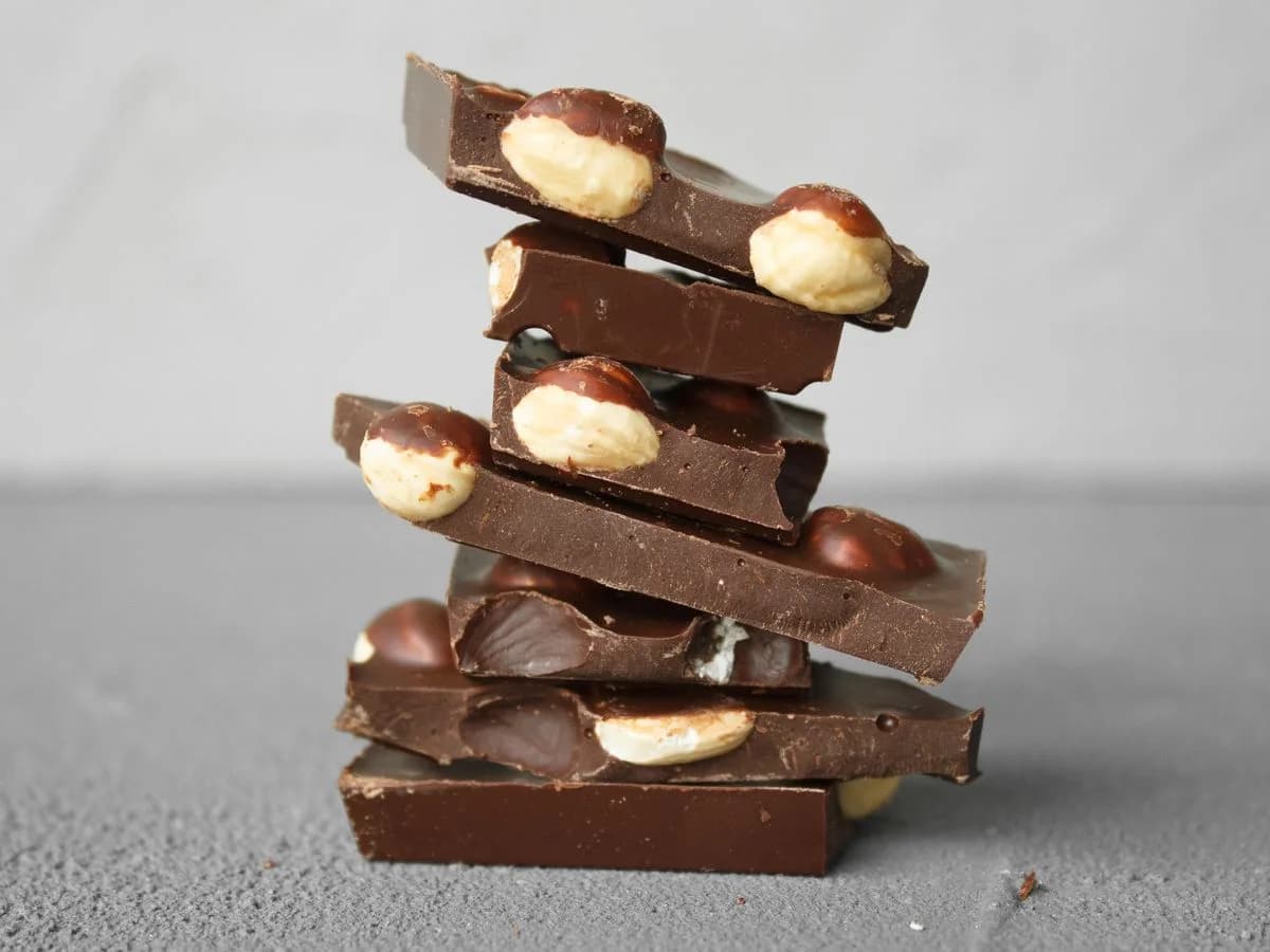 شوكولاتة كادبوري ديري ميلك — Cadbury Dairy Milk