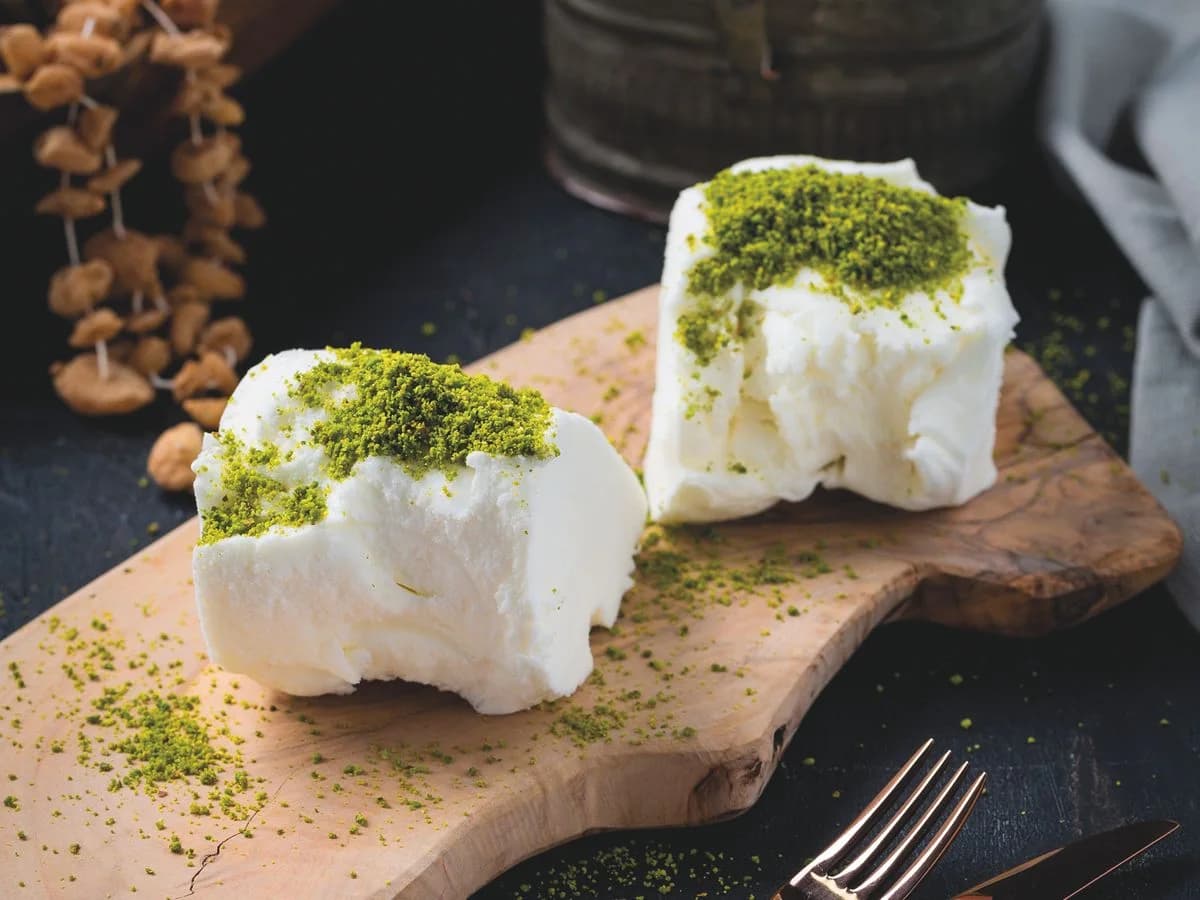 جبنة فيتا باندا البيضاء
