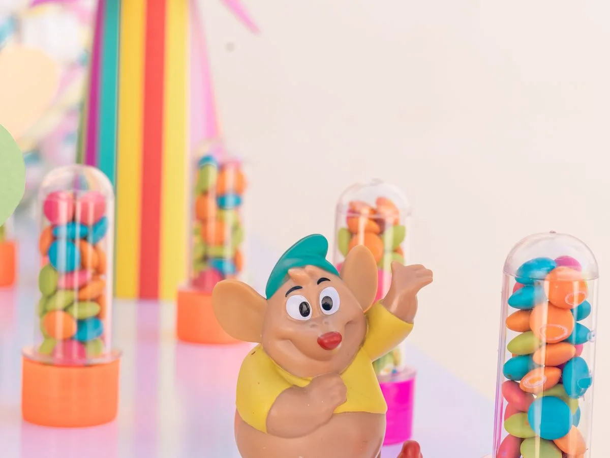 بيض المفاجآت مع لعبة وحلوى — Popbon Surprise Egg
