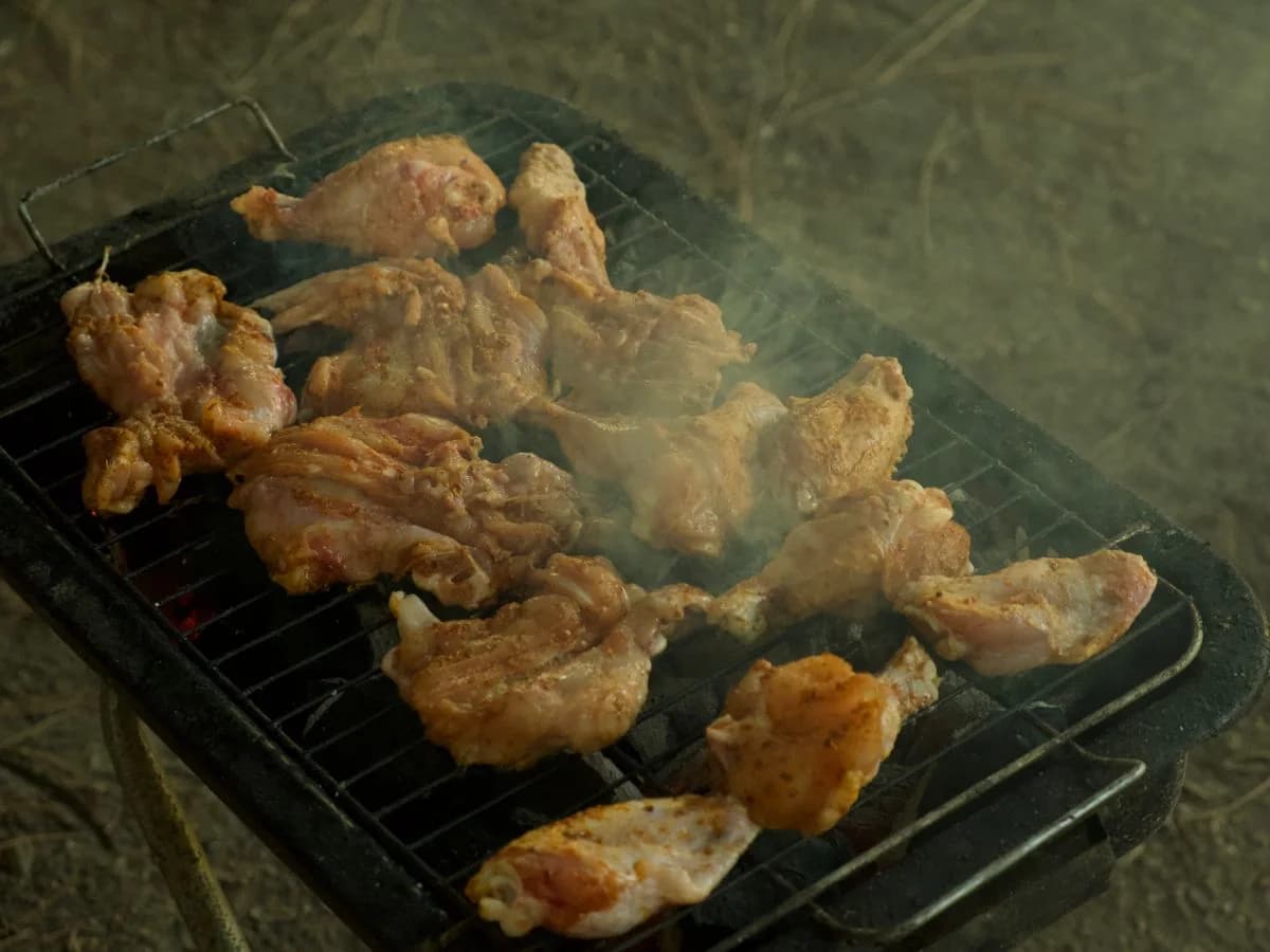 أجنحة دجاج متبلة