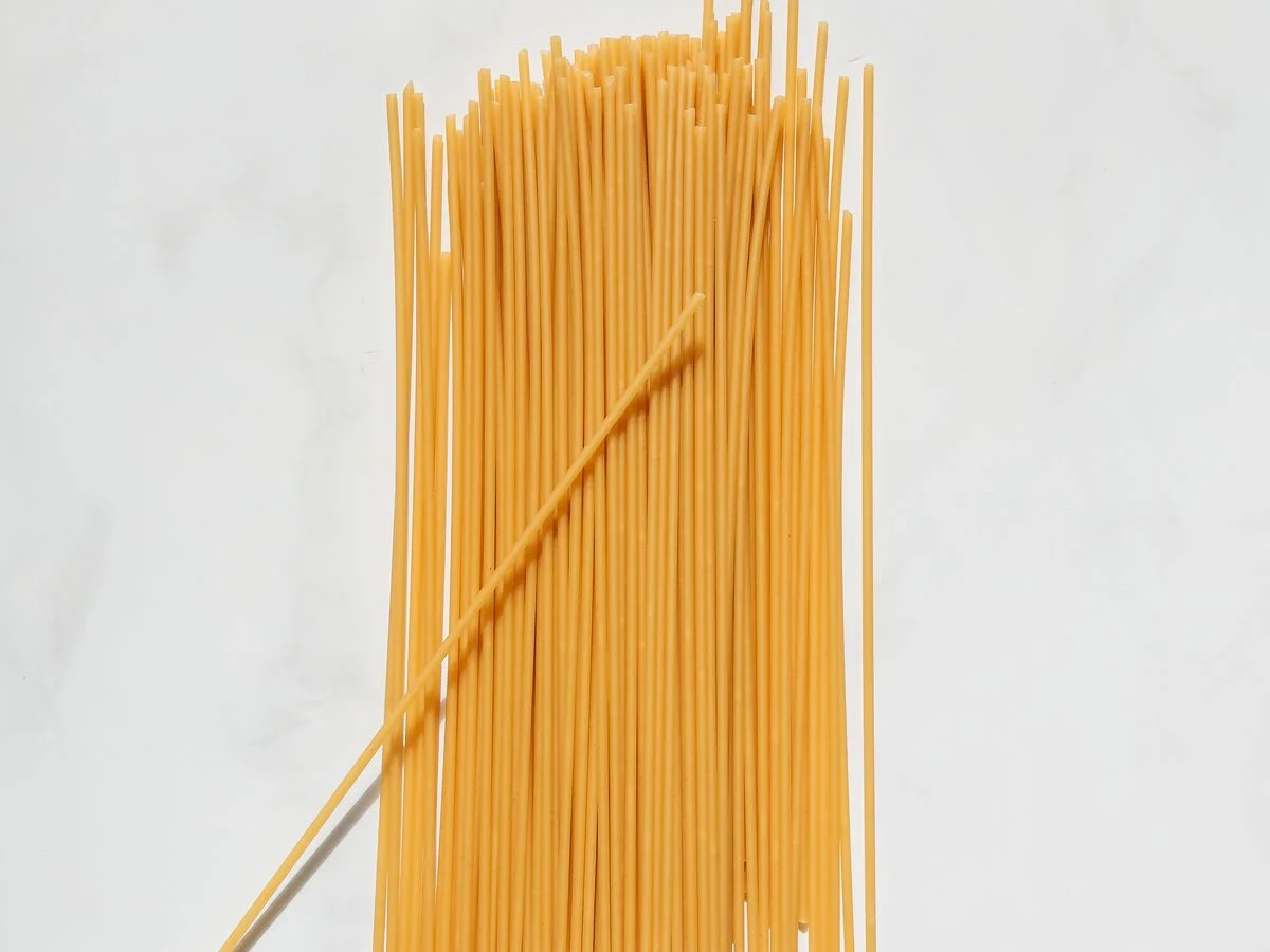 مكرونة طويلة