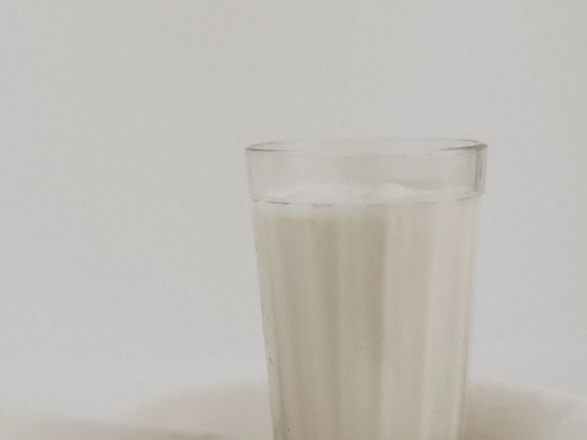 حليب نستله ميلك باك كامل الدسم UHT