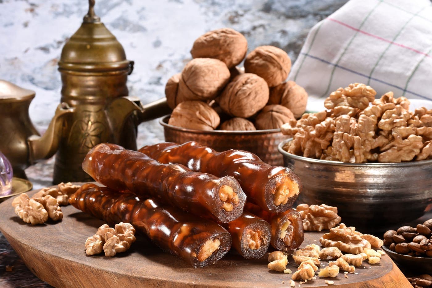 سجق بدبس العنب والجوز
