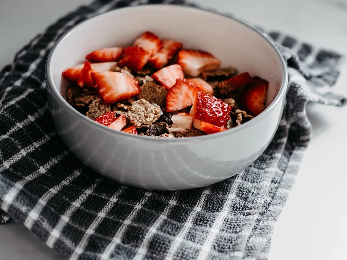 حبوب إفطار ويتابكس وموسلي ألبن — Weetabix