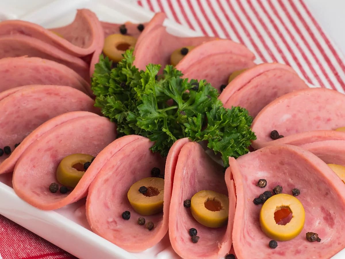 Siniora Sığır Mortadella – 500 g / 1 kg / 2,5 kg